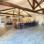 Domaine 34 Couchages Piscine Couverte Chauffee Lespignan