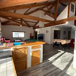 Ferienhaus Domaine 34 Couchages Piscine Couverte Chauffee