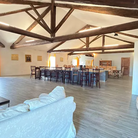 Domaine 34 Couchages Piscine Couverte Chauffee Lespignan