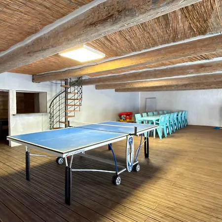 Domaine 34 Couchages Piscine Couverte Chauffee *