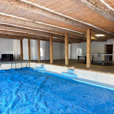 Dom wakacyjny Domaine 34 Couchages Piscine Couverte Chauffee Lespignan