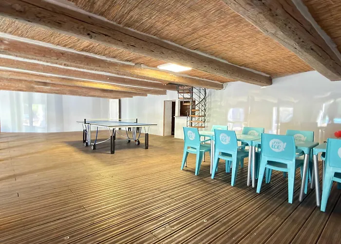 Domaine 34 Couchages Piscine Couverte Chauffee Holiday home Lespignan