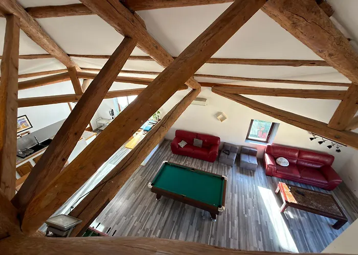 Domaine 34 Couchages Piscine Couverte Chauffee Holiday home Lespignan