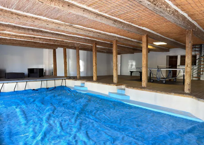 Holiday home Domaine 34 Couchages Piscine Couverte Chauffee Lespignan