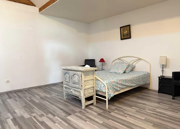 Holiday home Domaine 34 Couchages Piscine Couverte Chauffee Lespignan