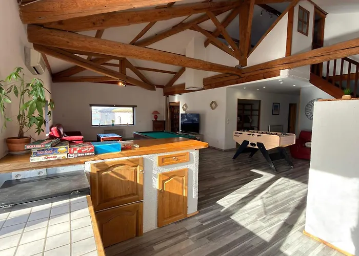 Holiday home Domaine 34 Couchages Piscine Couverte Chauffee